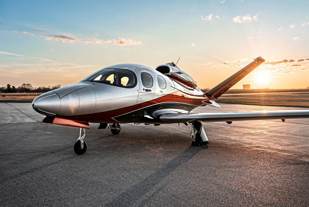 Personal jet representing the remote-controlled aircraft tug category
